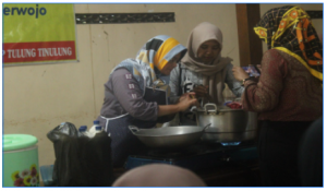 Upaya Mahasiswa KKN UIN Satu Tulungagung guna Mendukung Peningkatan Nilai Jual Susu Segar di Desa Kradinan, Pagerwojo