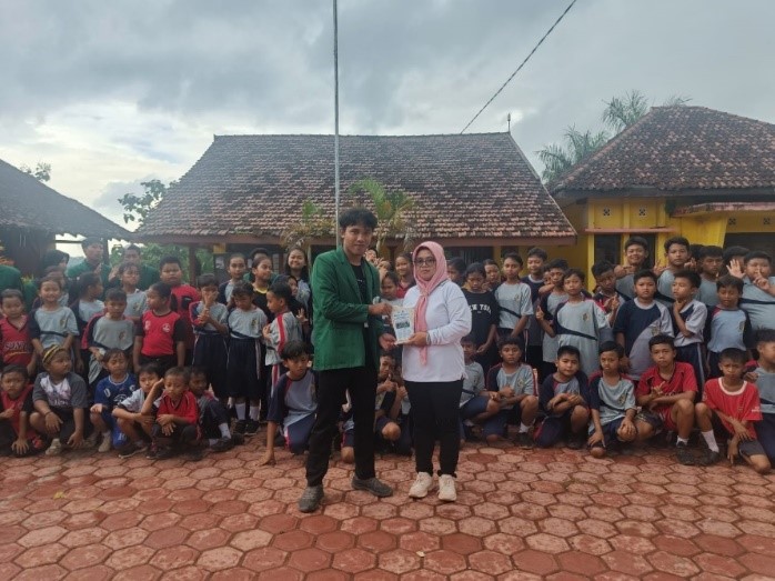 Program Relawan Sekolah Dari Mahasiswa KKN Mendukung Perkembangan Pendidikan di TK dan SD Desa Jengglungharjo