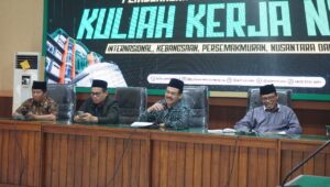 LP2M MELAKSANAKAN PEMBEKALAN DPL KKN BATCH 2: KETUA LP2M MENEGASKAN PENTINGNYA ETIKA BERMEDSOS