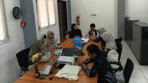 Menguatkan Semangat Kampus Inklusi, Mahasiswa Difabel dan Relawan Berkolaborasi dalam Persiapan LKTI OASE
